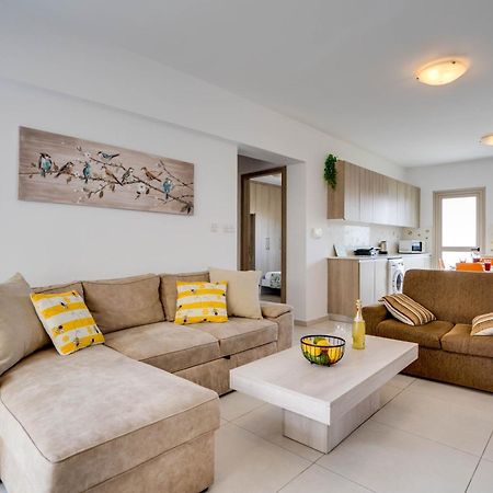 Lemon Paradise City Centre 200M From Beach Larnaca Bagian luar foto