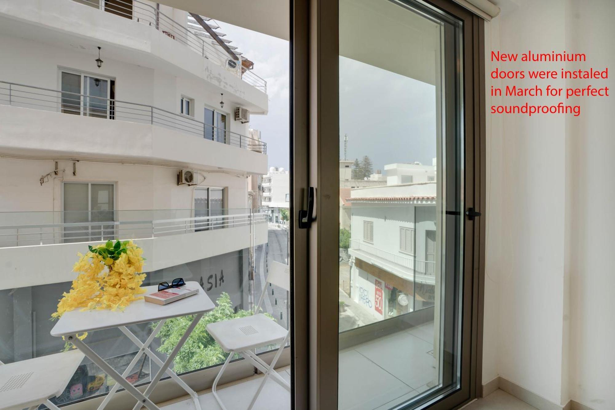 Lemon Paradise City Centre 200M From Beach Larnaca Bagian luar foto